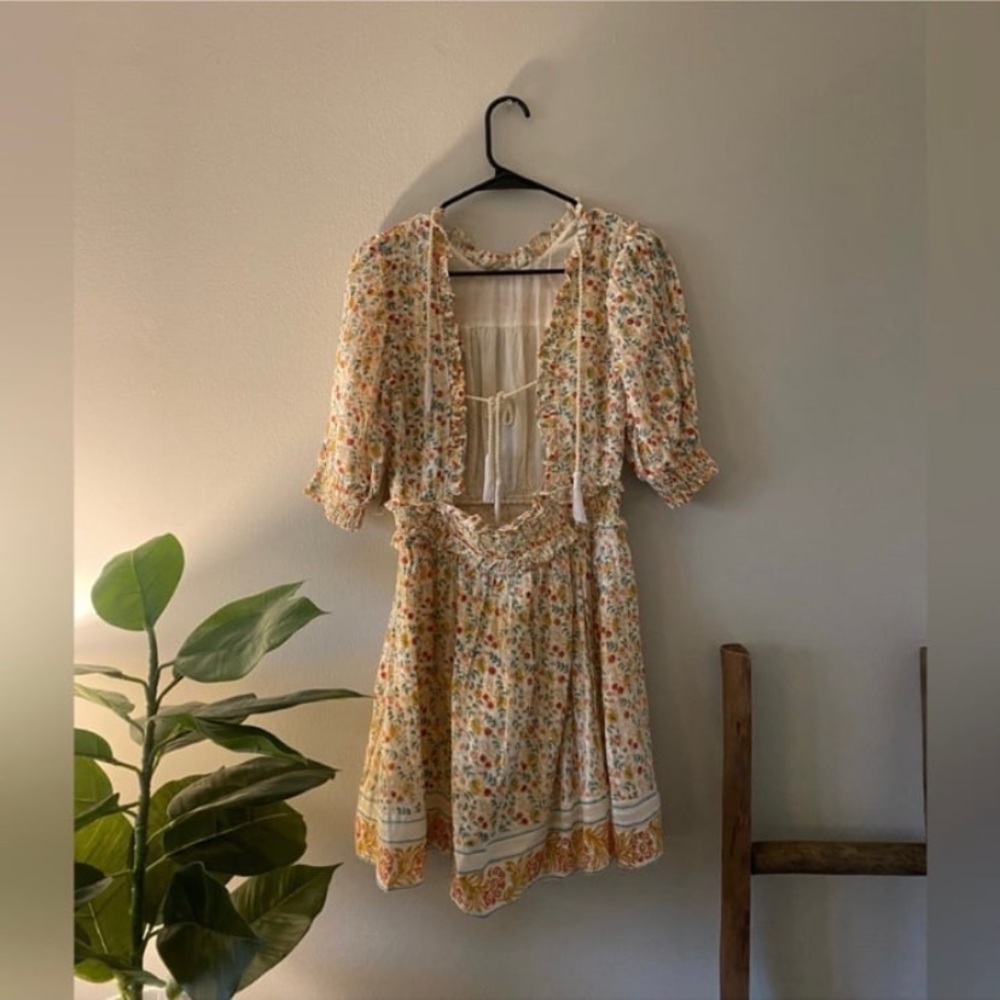 Cleobella Dallas Yellow Floral Print Open Smock Back Tasseled Mini Dress size M - Picture 6 of 9